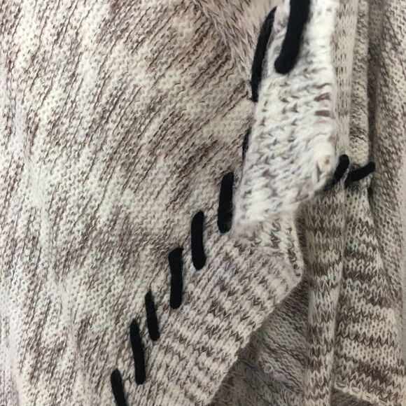 #125 SISTERS Knit Sleeveless Sweater - Picture 4 of 7